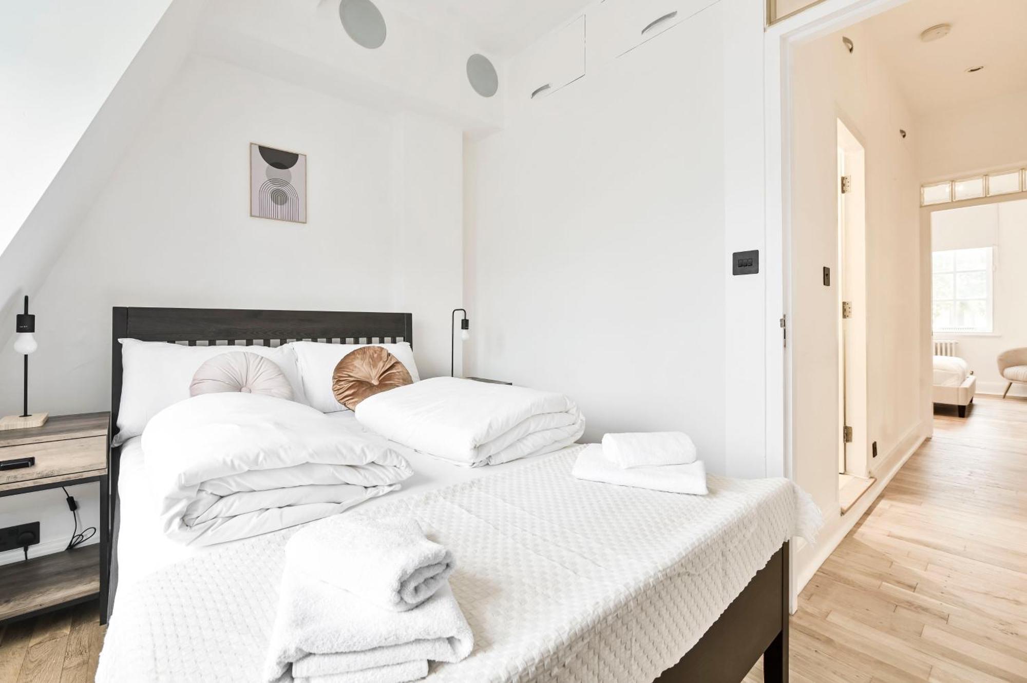 Wonderful Fitzrovia 3 Bed Apartment Лондон Екстериор снимка