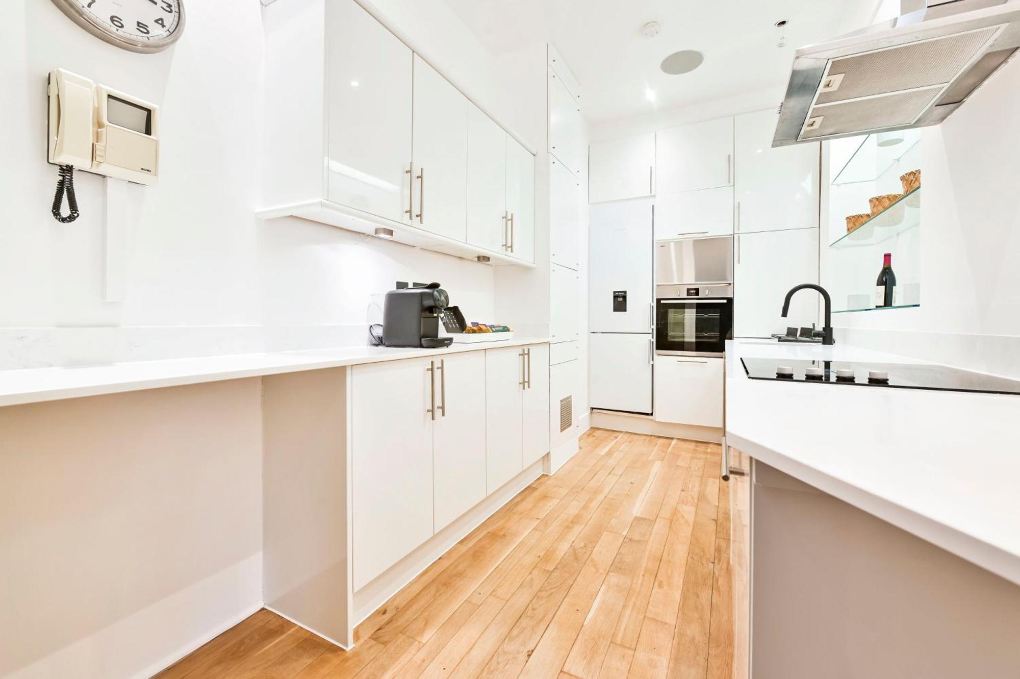 Wonderful Fitzrovia 3 Bed Apartment Лондон Екстериор снимка